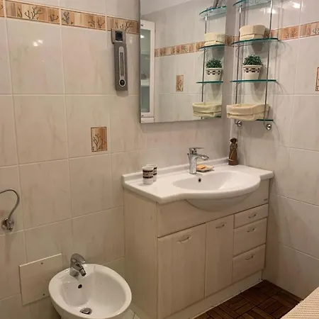 Appartement The Sea View Retreat One-bedroom Sak2 Koper
